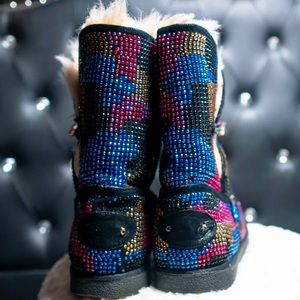 Black multicolored stone boots